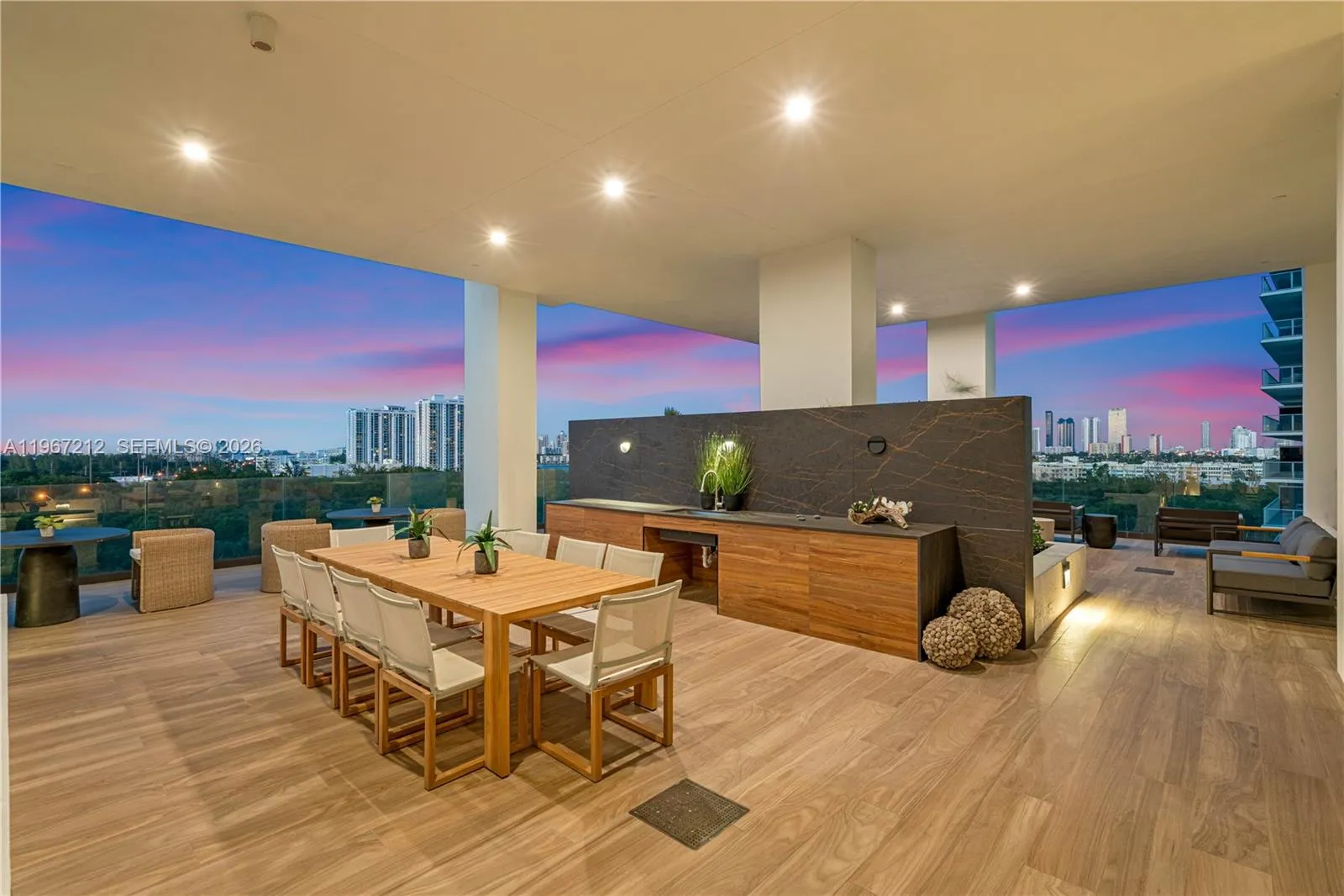 16395 Biscayne Blvd # 2210, North Miami Beach FL 33160