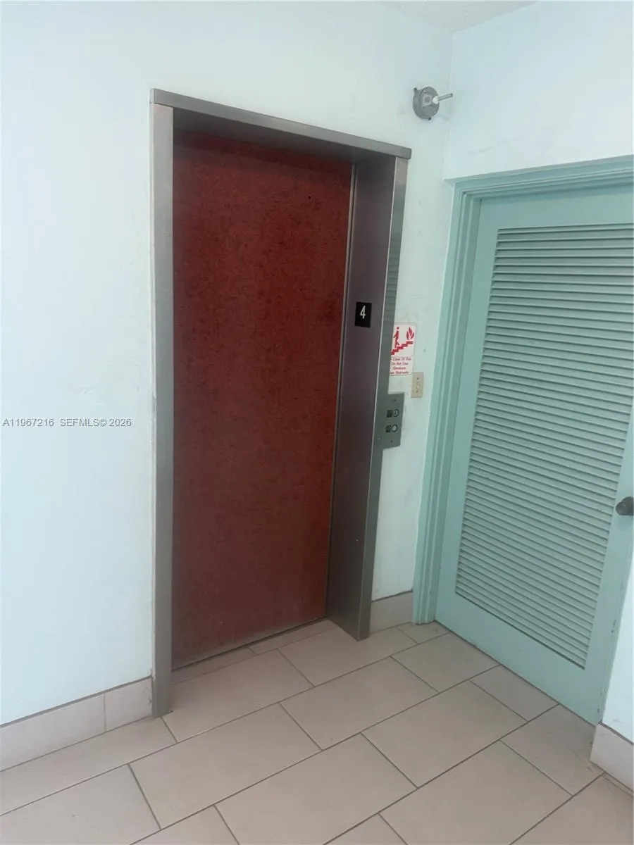 700 NE 14th Ave # 409, Hallandale Beach FL 33009