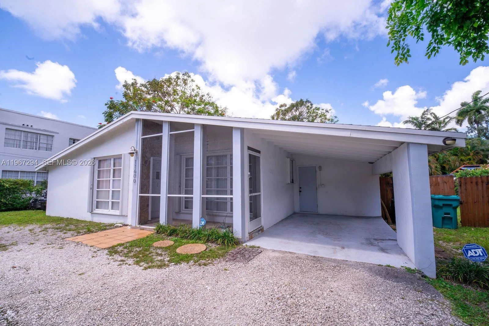 11600 NE 6th Ave, Biscayne Park FL 33161