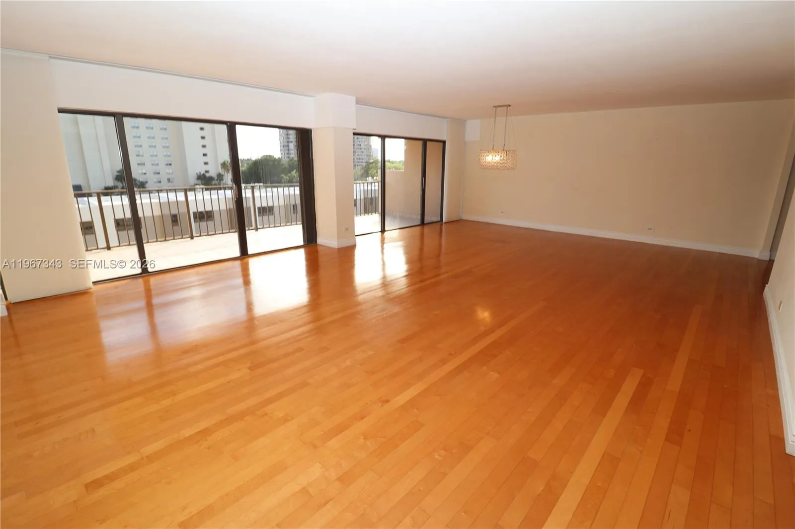 1800 NE 114th St # 608, Miami FL 33181