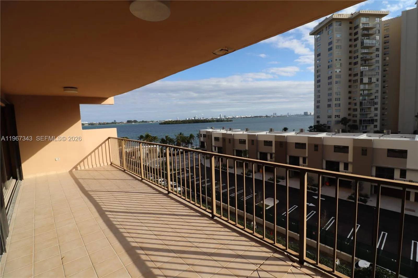 1800 NE 114th St # 608, Miami FL 33181