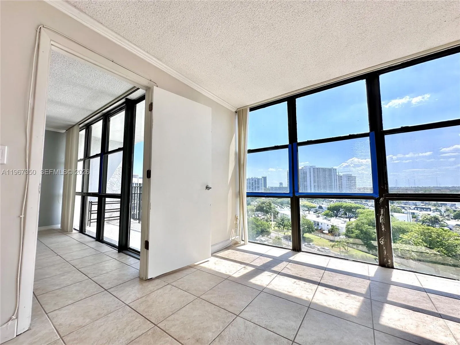 800 Parkview Dr # 1007, Hallandale Beach FL 33009