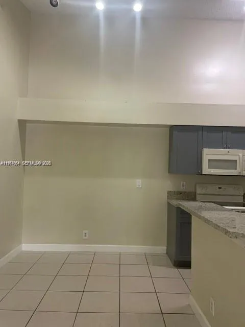 9999 Summerbreeze Dr # 1105, Sunrise FL 33322