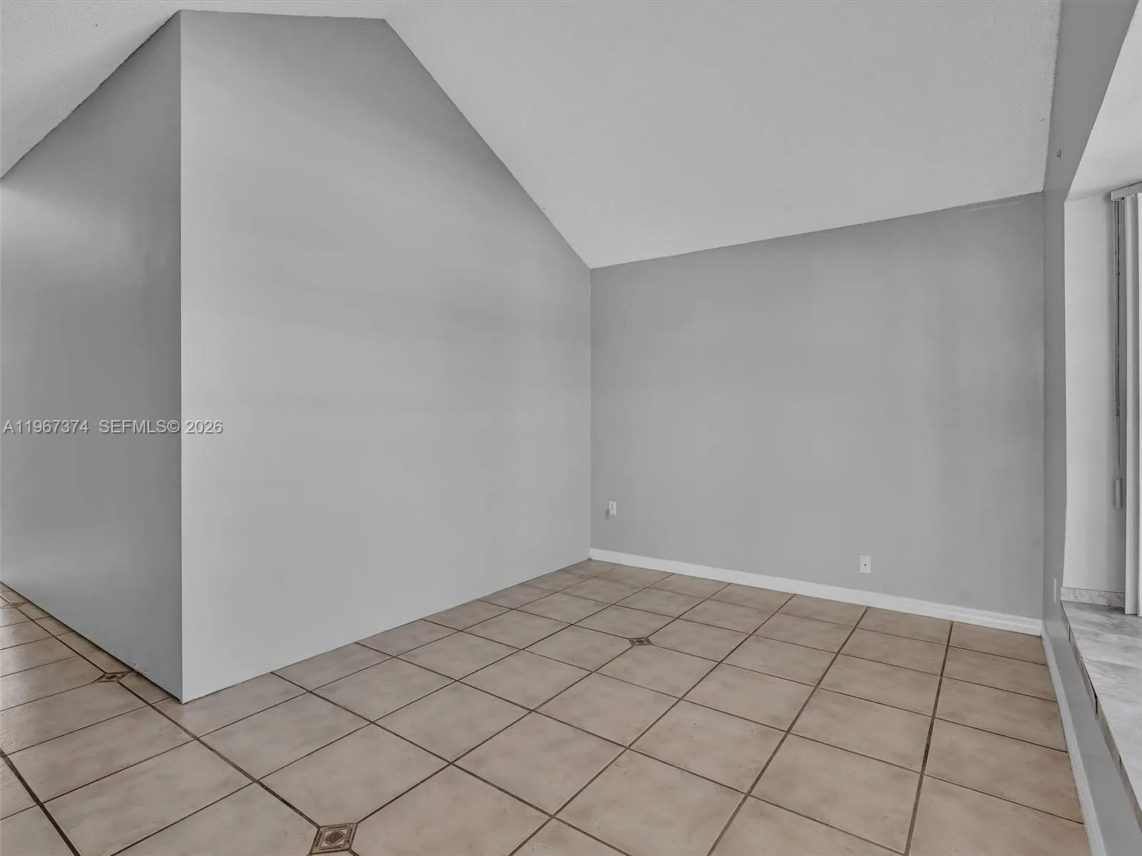 18379 SW 138th Pl, Miami FL 33177