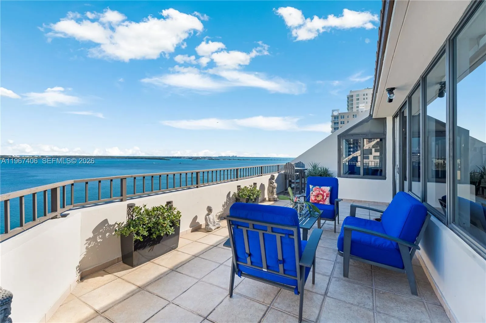 520 Brickell Key Dr # A1506, Miami FL 33131