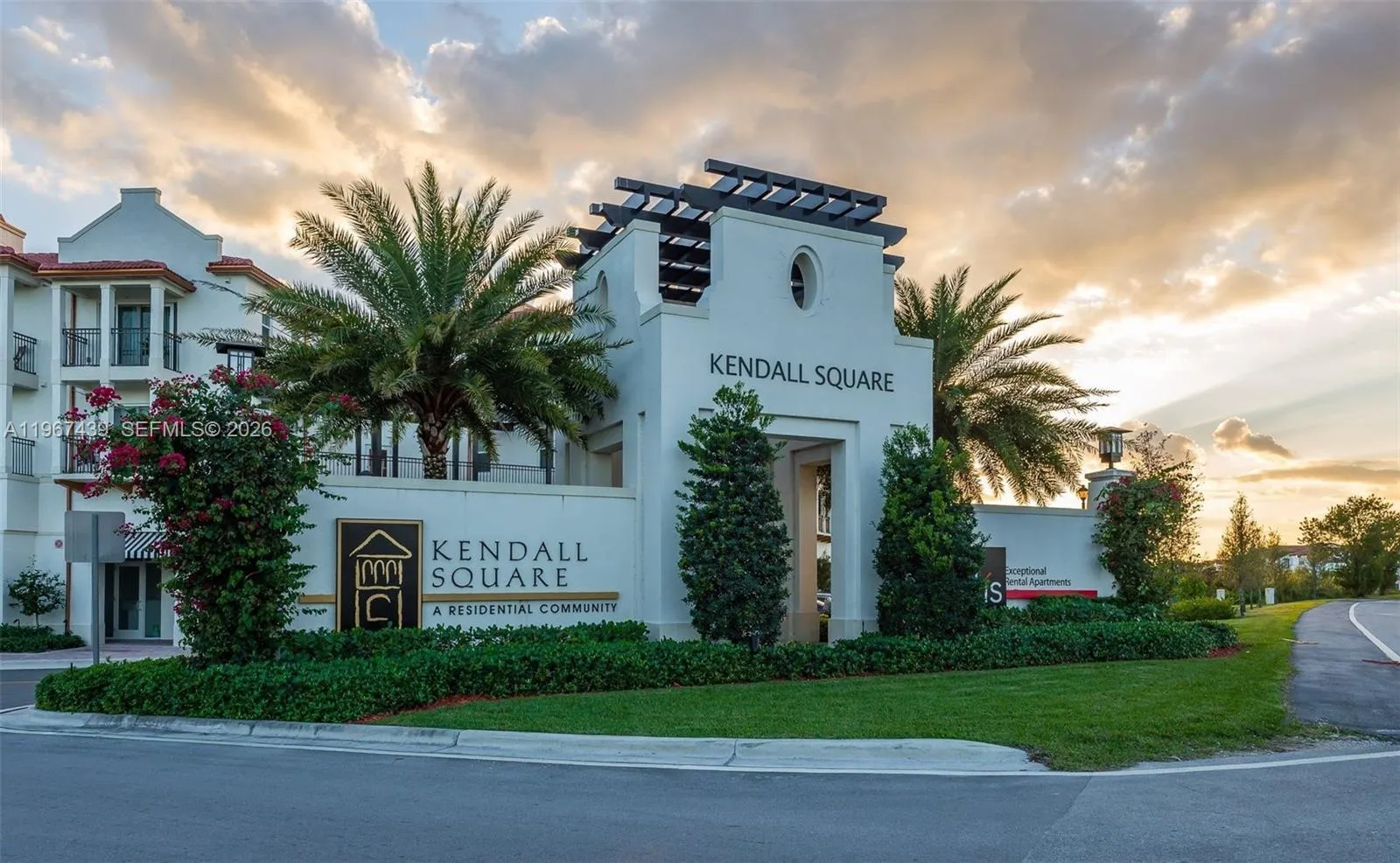 17038 SW 95th Ter, Miami FL 33196