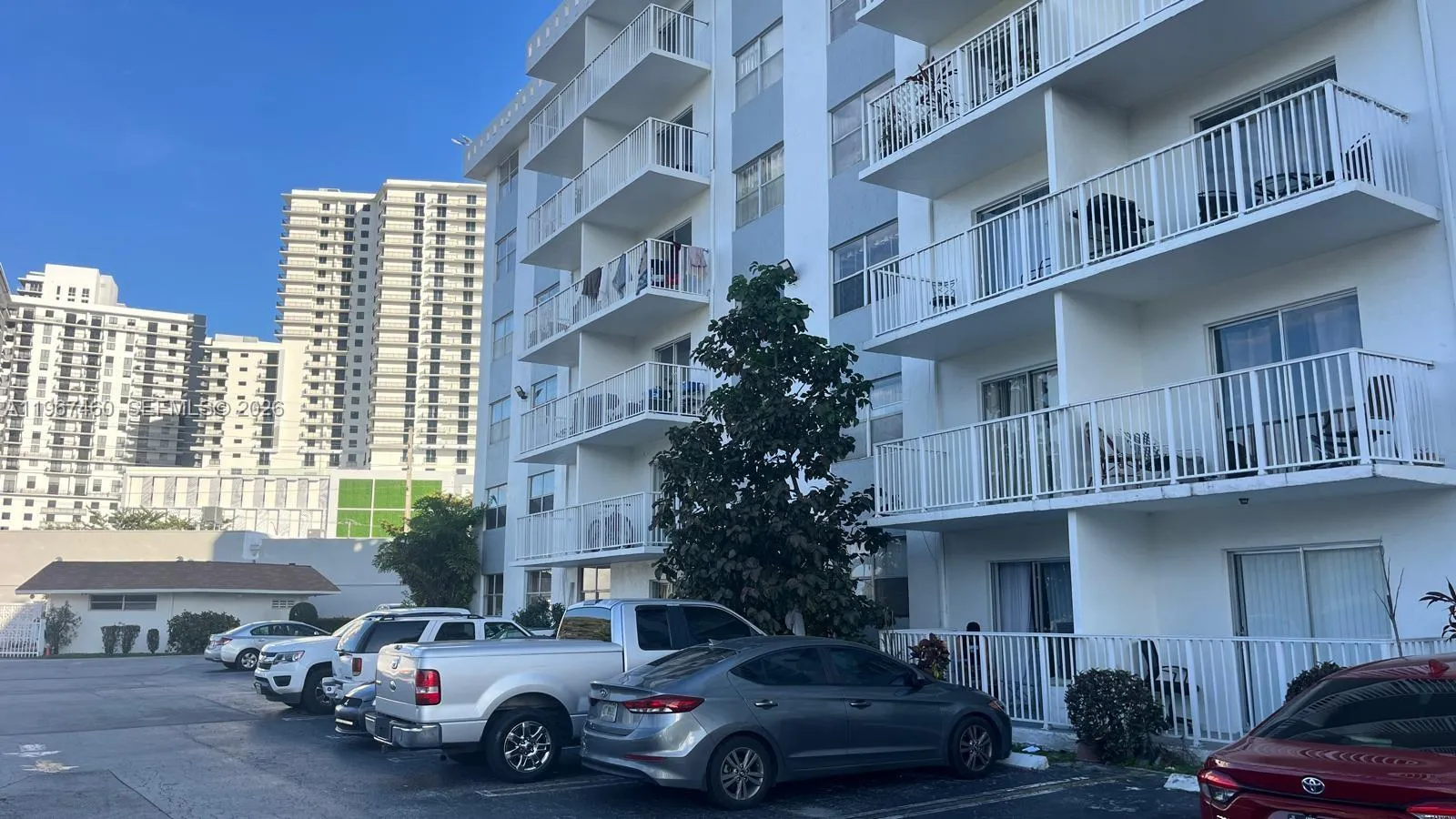 16465 NE 22nd Ave # 514, North Miami Beach FL 33160