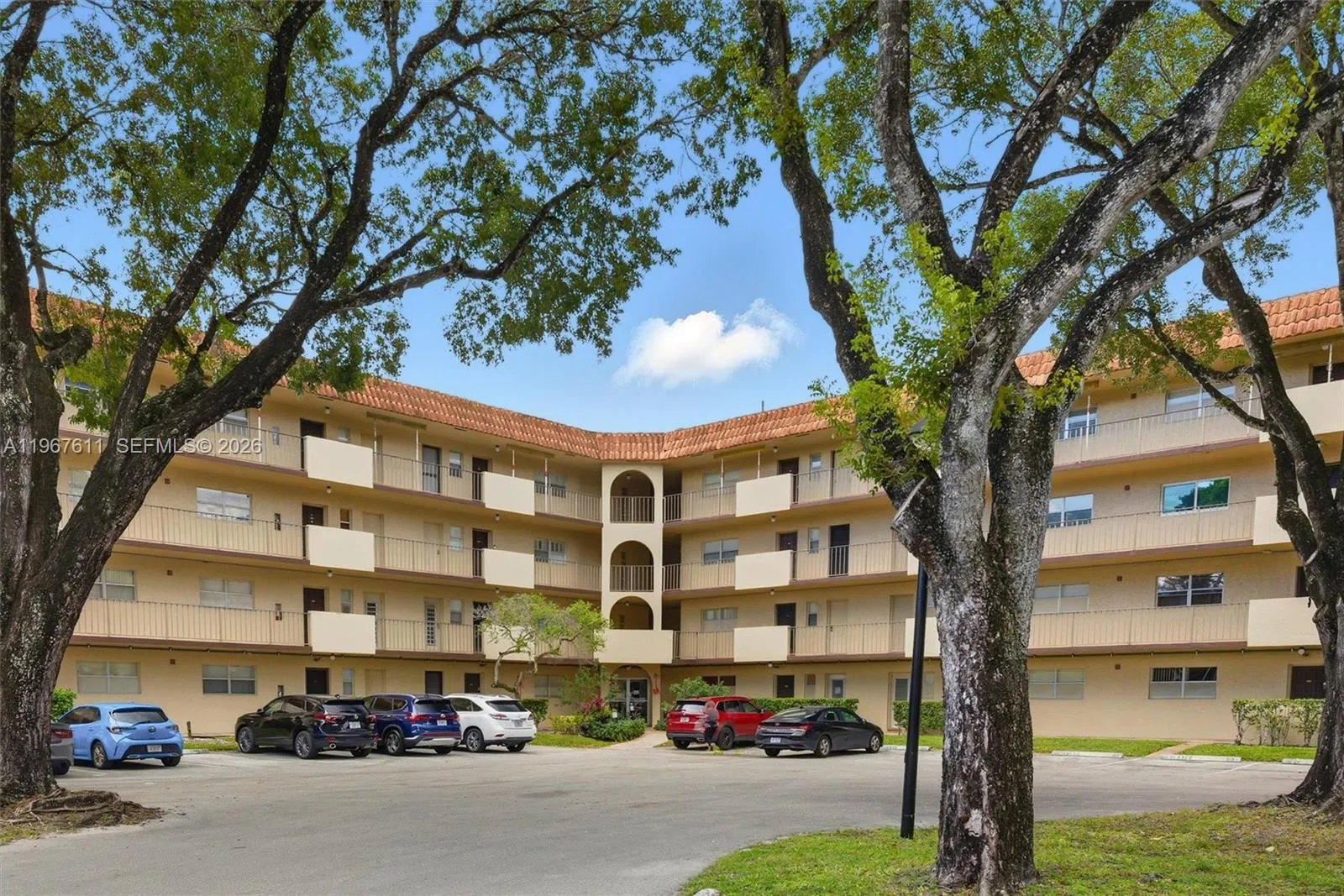 6300 S Falls Cir Dr # 212, Lauderhill FL 33319