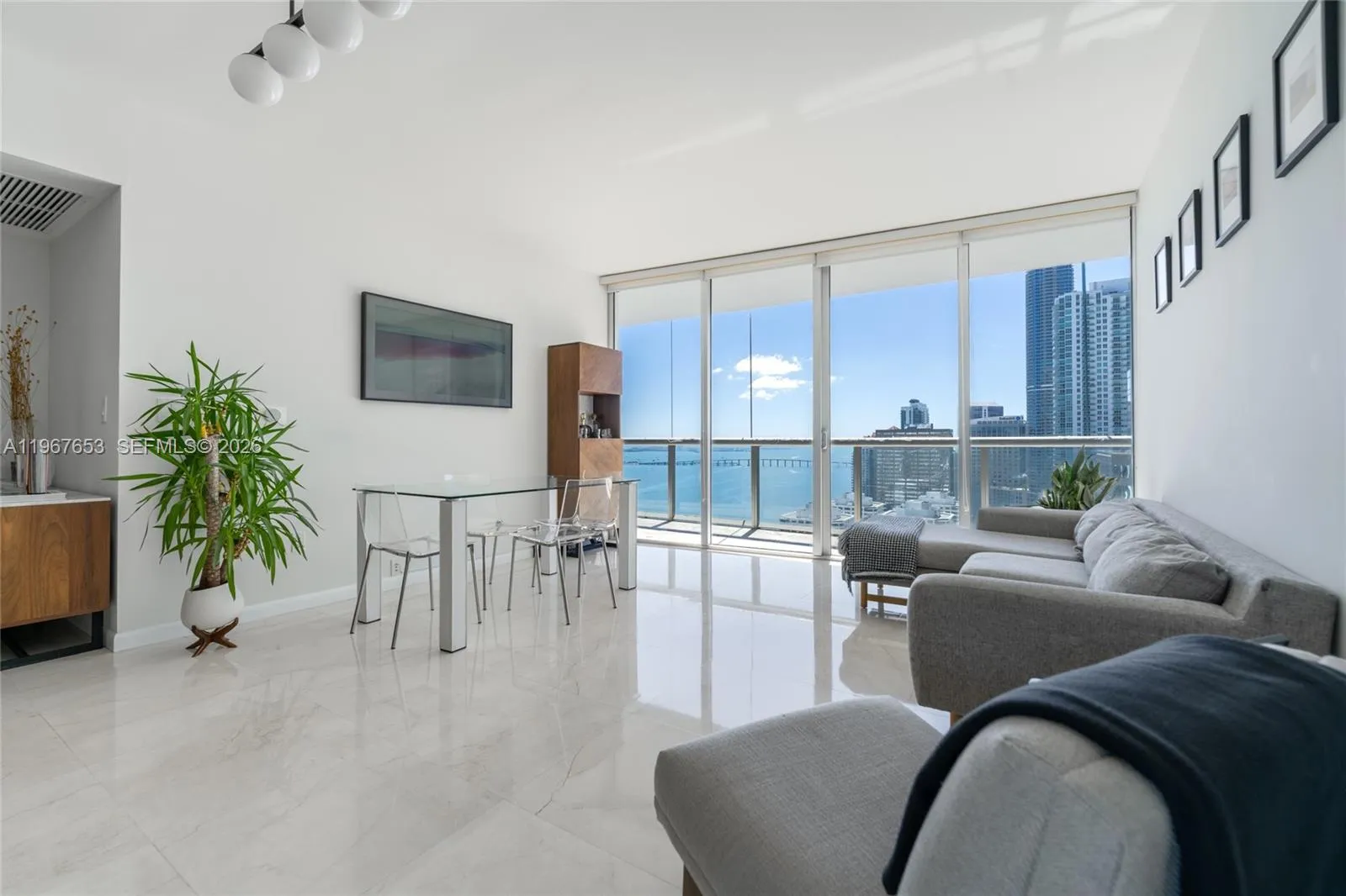 2 bedroom 2 bath for sale at 495 Brickell Ave # 3211, Miami FL 33131