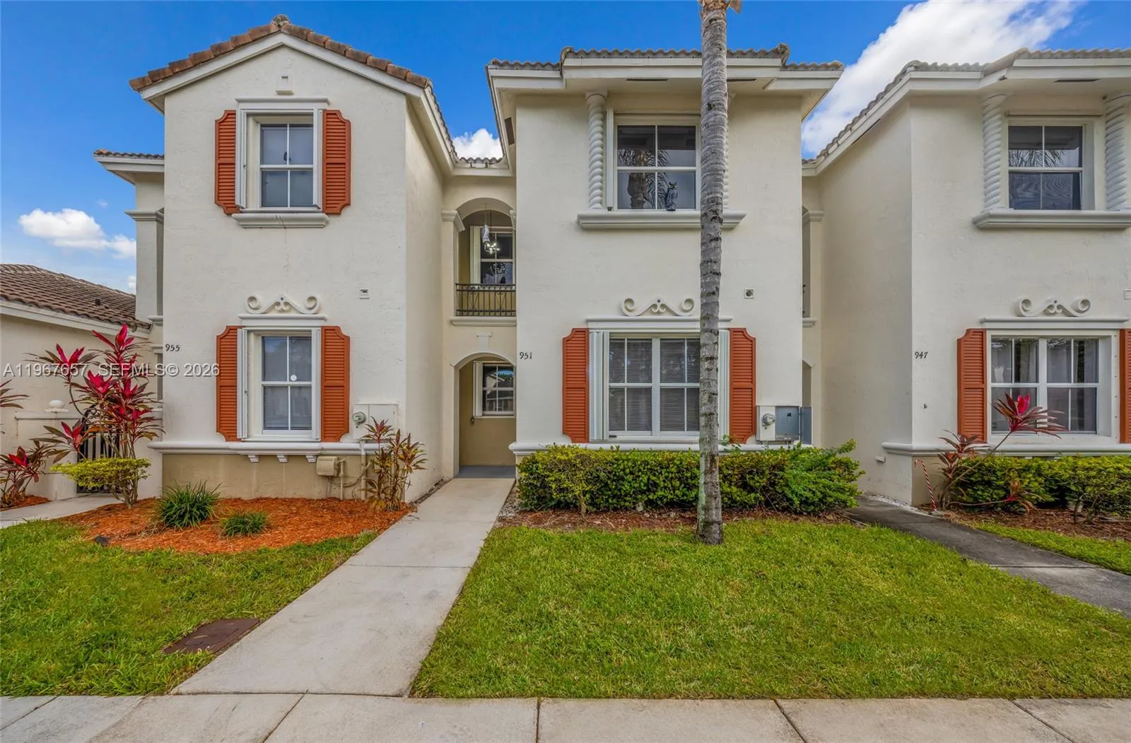 3 bedroom 2 bath for sale at 951 NE 42nd Ter, Homestead FL 33033