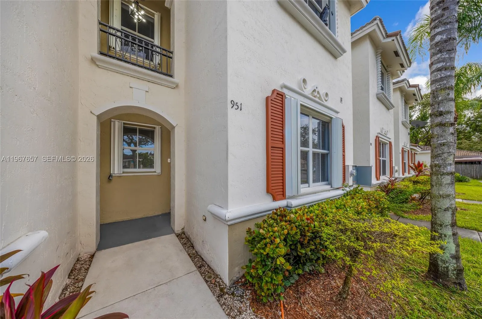 951 NE 42nd Ter, Homestead FL 33033