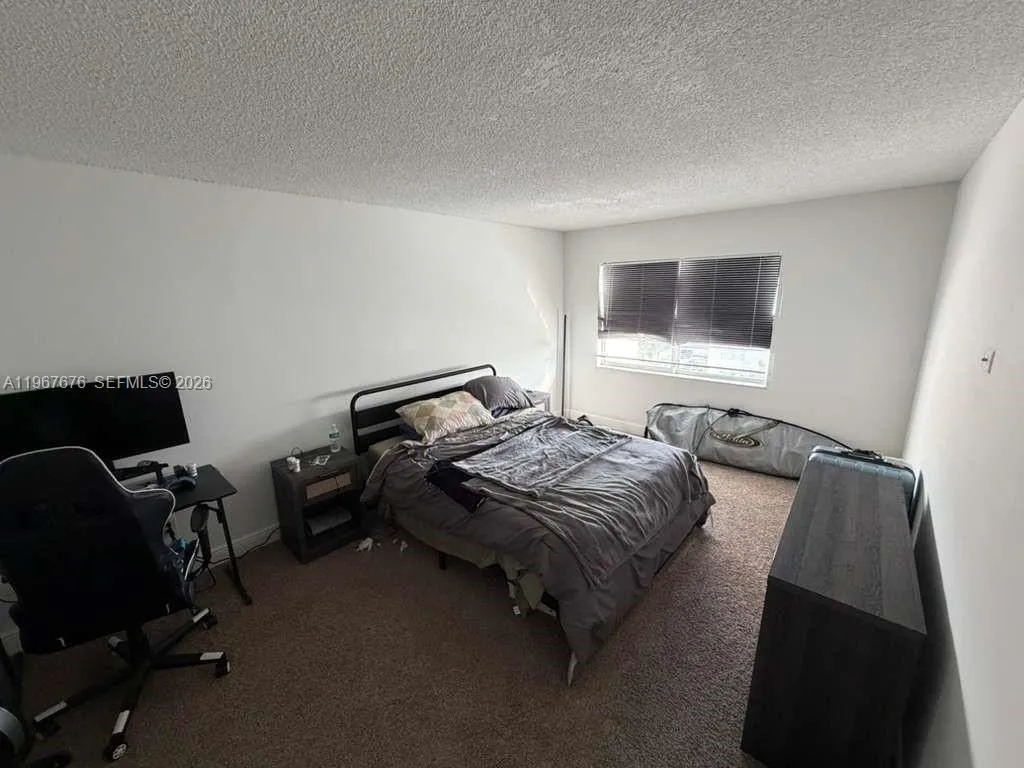 488 NW 165th St Rd # 614, Miami FL 33169