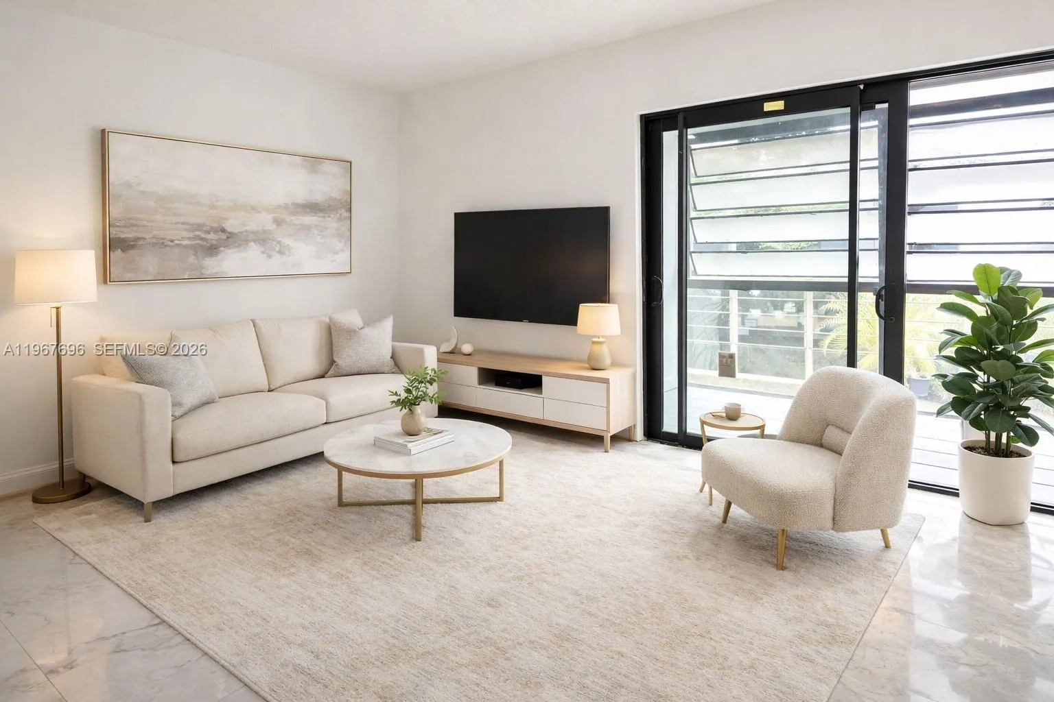 915 NE 199th St # 15, Miami FL 33179