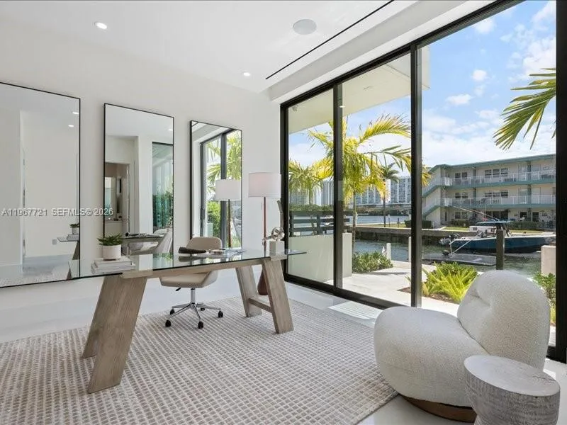 4008 NE 167th St # 6, North Miami Beach FL 33160