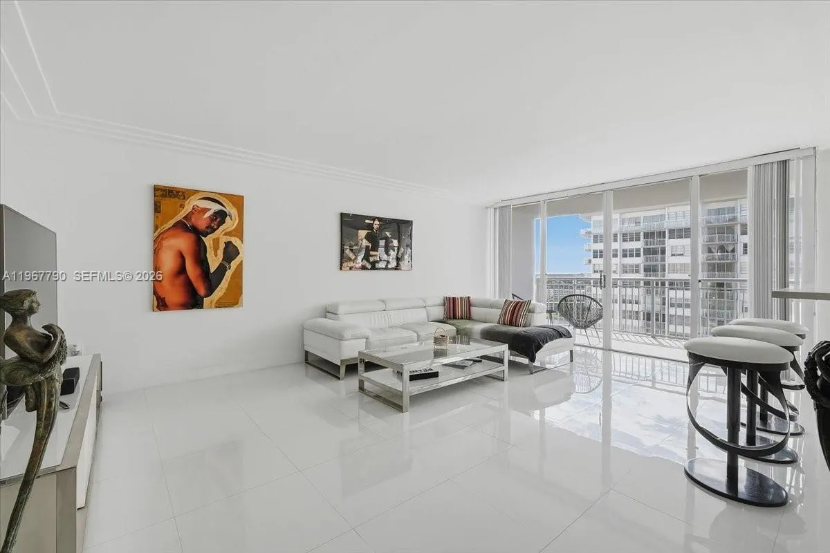 18051 Biscayne Blvd # 1701, Aventura FL 33160
