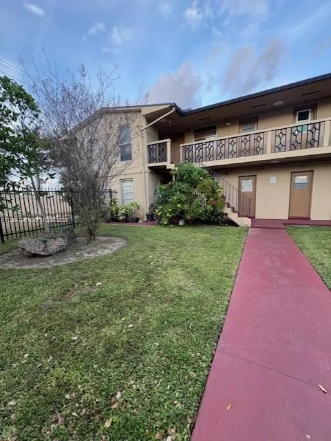 3901 SW 78th Ct # 116, Miami FL 33155