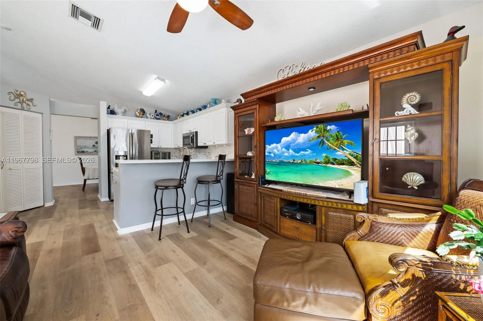 372 NW 45th Ter, Deerfield Beach FL 33442