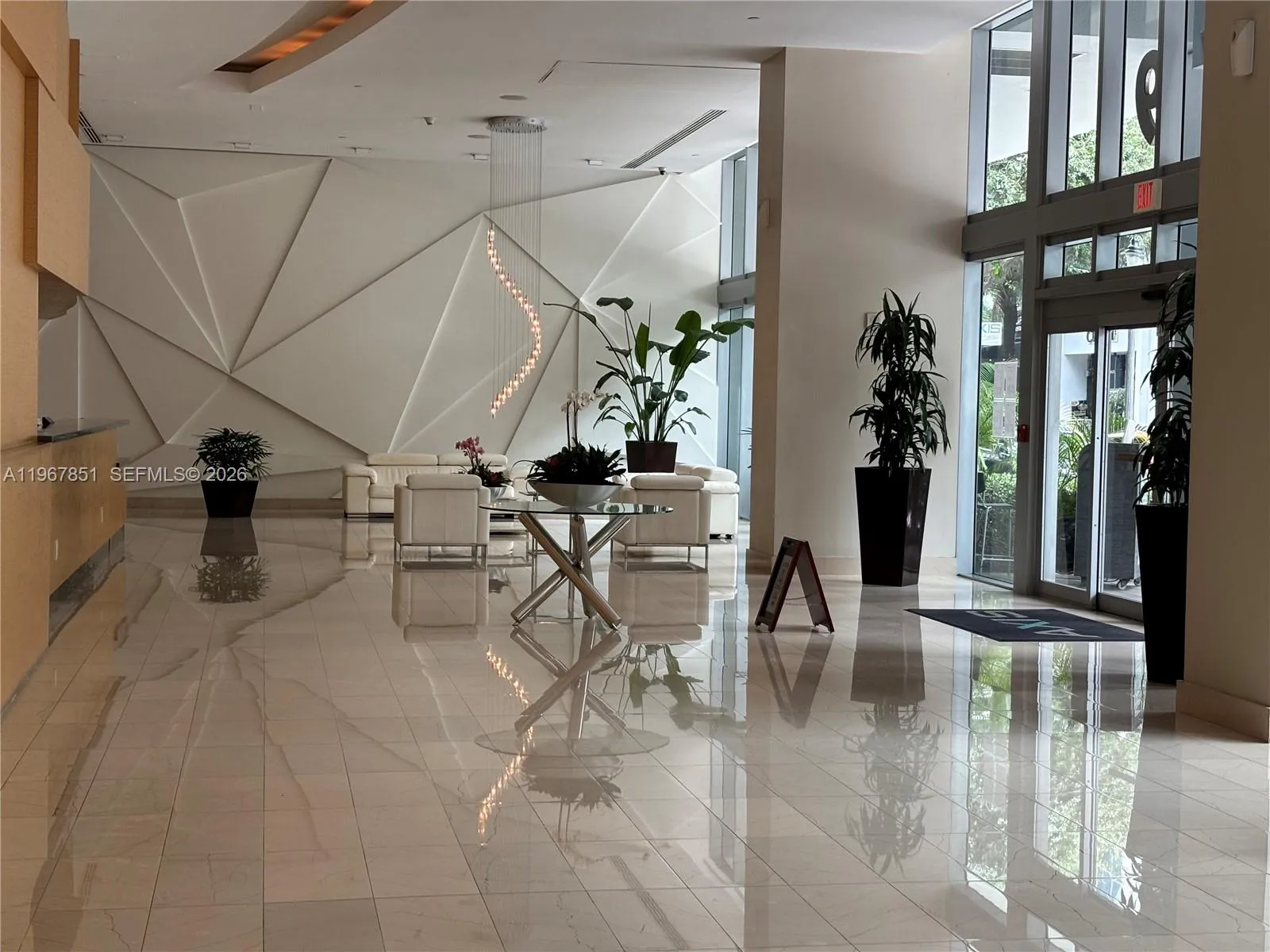 79 SW 12th St, Miami FL 33130