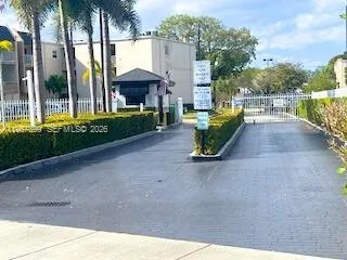 7705 SW 86th St # 213, Miami FL 33143