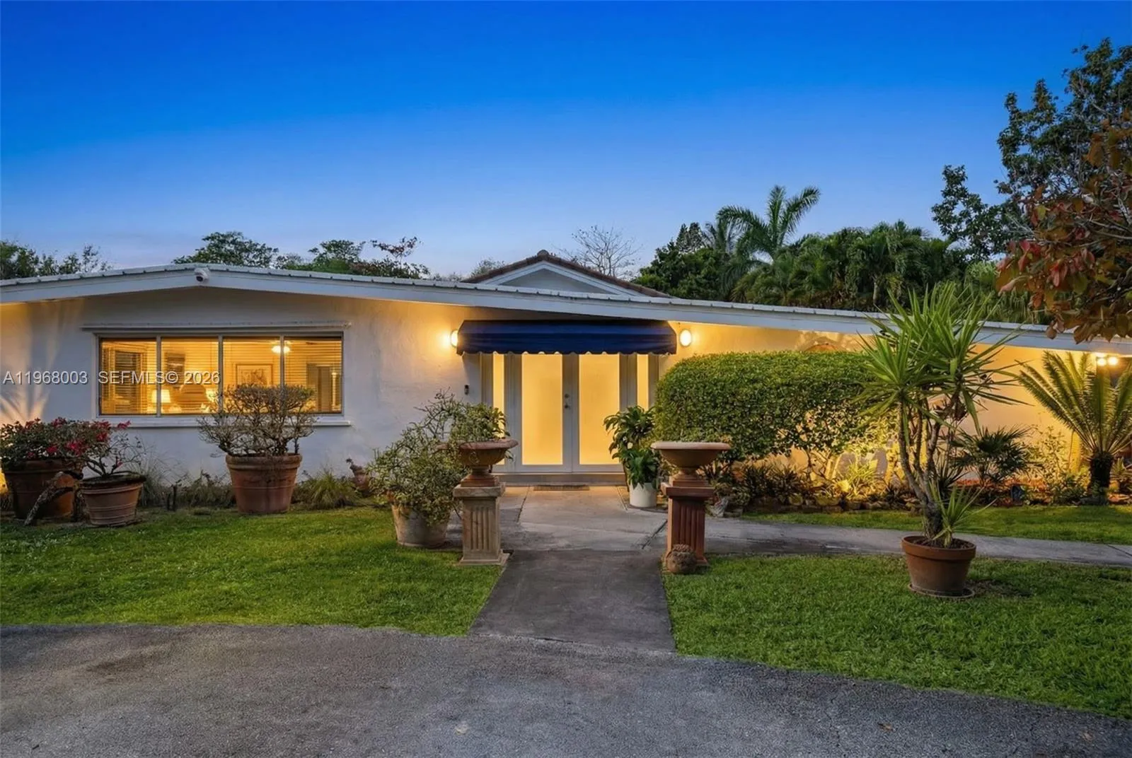 4 bedroom 4 bath for sale at 11220 SW 67th Ave, Pinecrest FL 33156