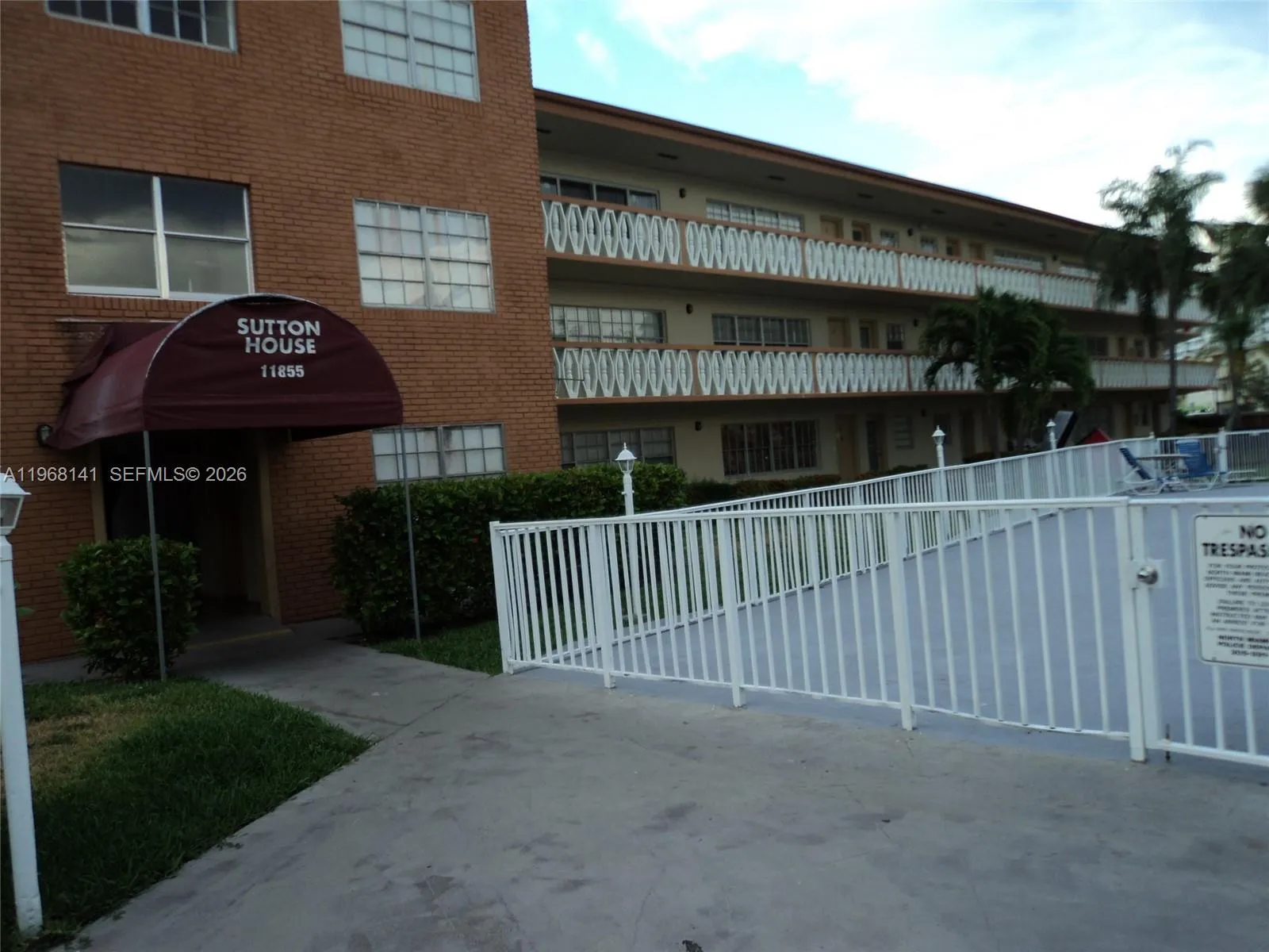 2 bedroom 2 bath for sale at 11855 NE 19th Dr # 5, North Miami FL 33181