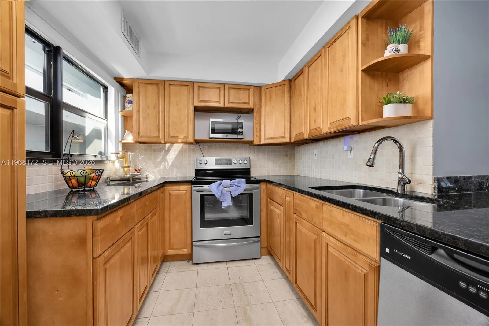 7300 Wayne Ave # 405, Miami Beach FL 33141