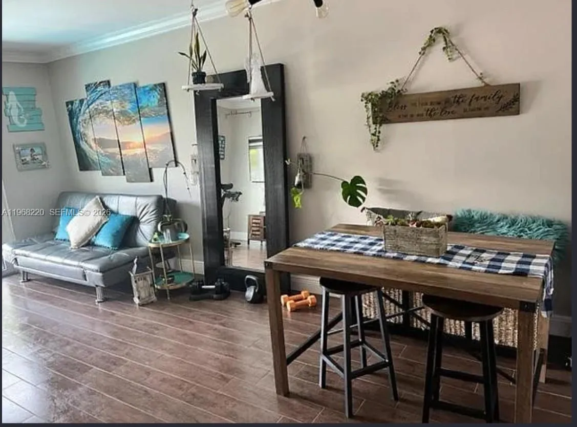 140 NW 14th Ave # 6, Miami FL 33125