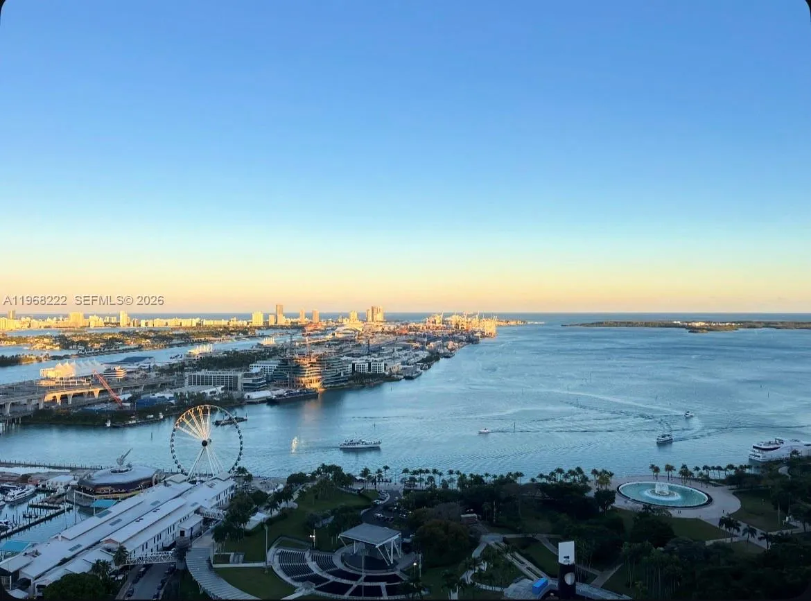 2 bedroom 2 bath for sale at 253 NE 2nd St # 3903, Miami FL 33132