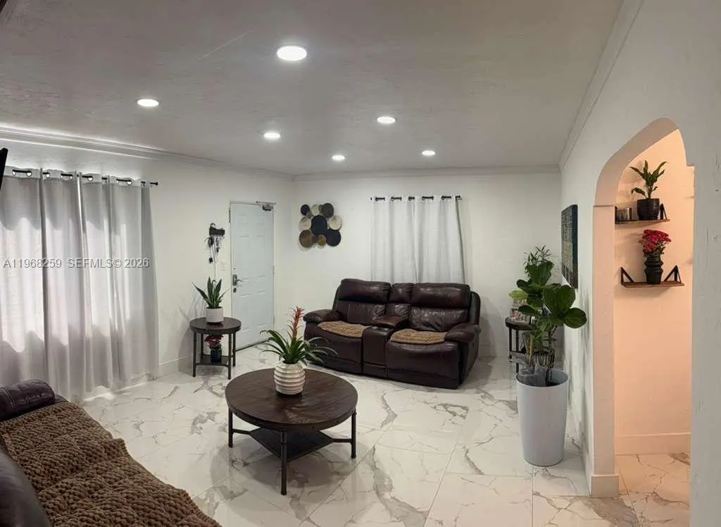 3121 SW 21st Ter, Miami FL 33145