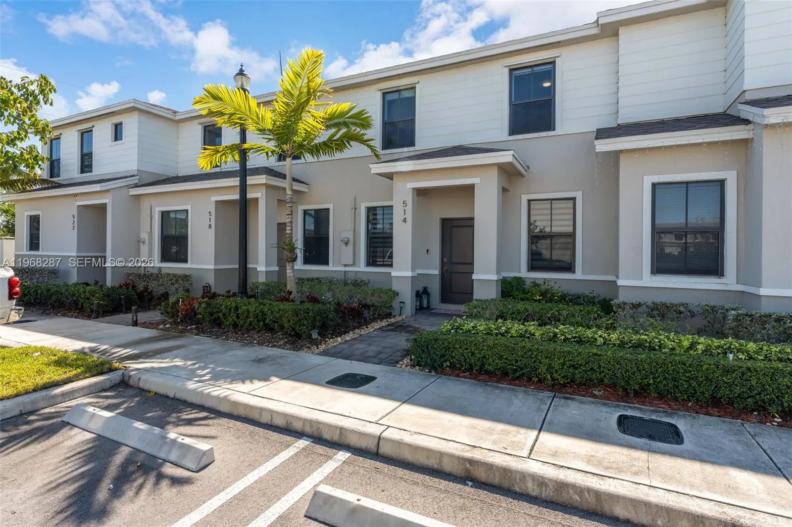 514 NE 12th St, Florida City FL 33034