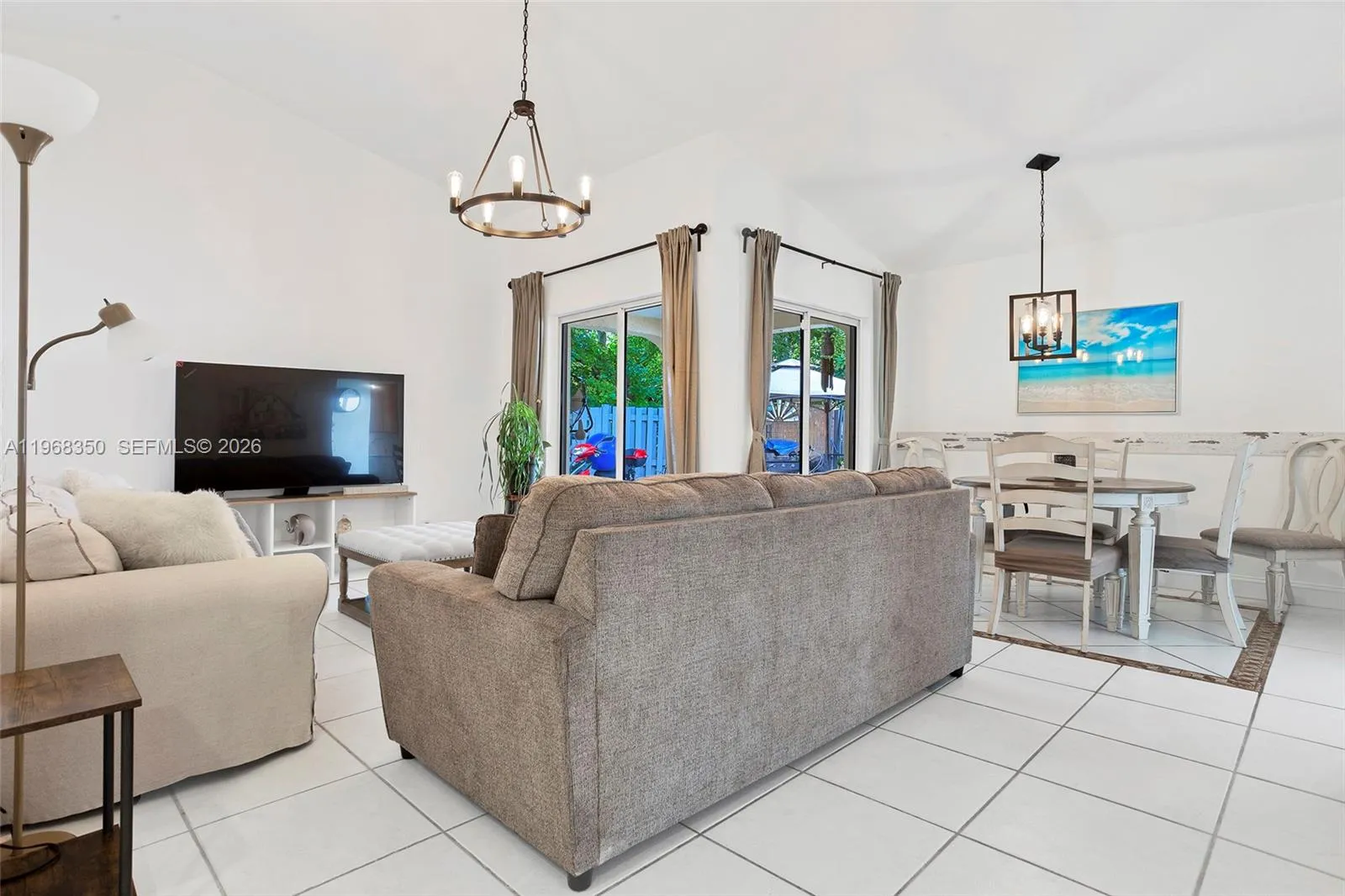 1595 Springside Dr, Weston FL 33326