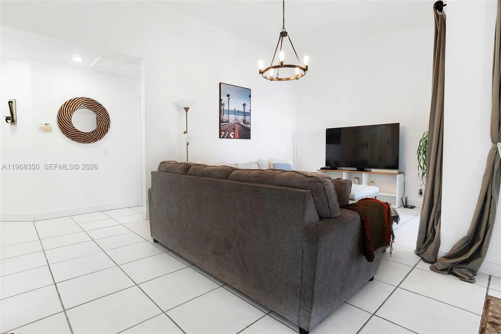 1595 Springside Dr, Weston FL 33326