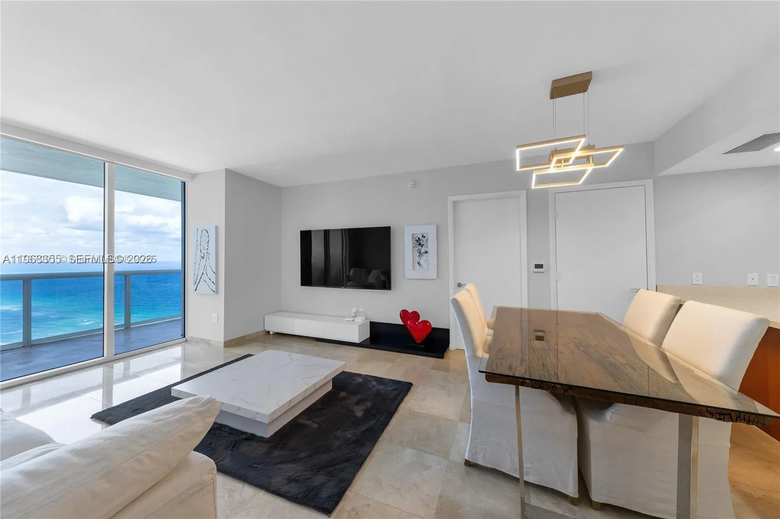 1830 S OCEAN DR (THE BEST) # 3510, Hallandale Beach FL 33009