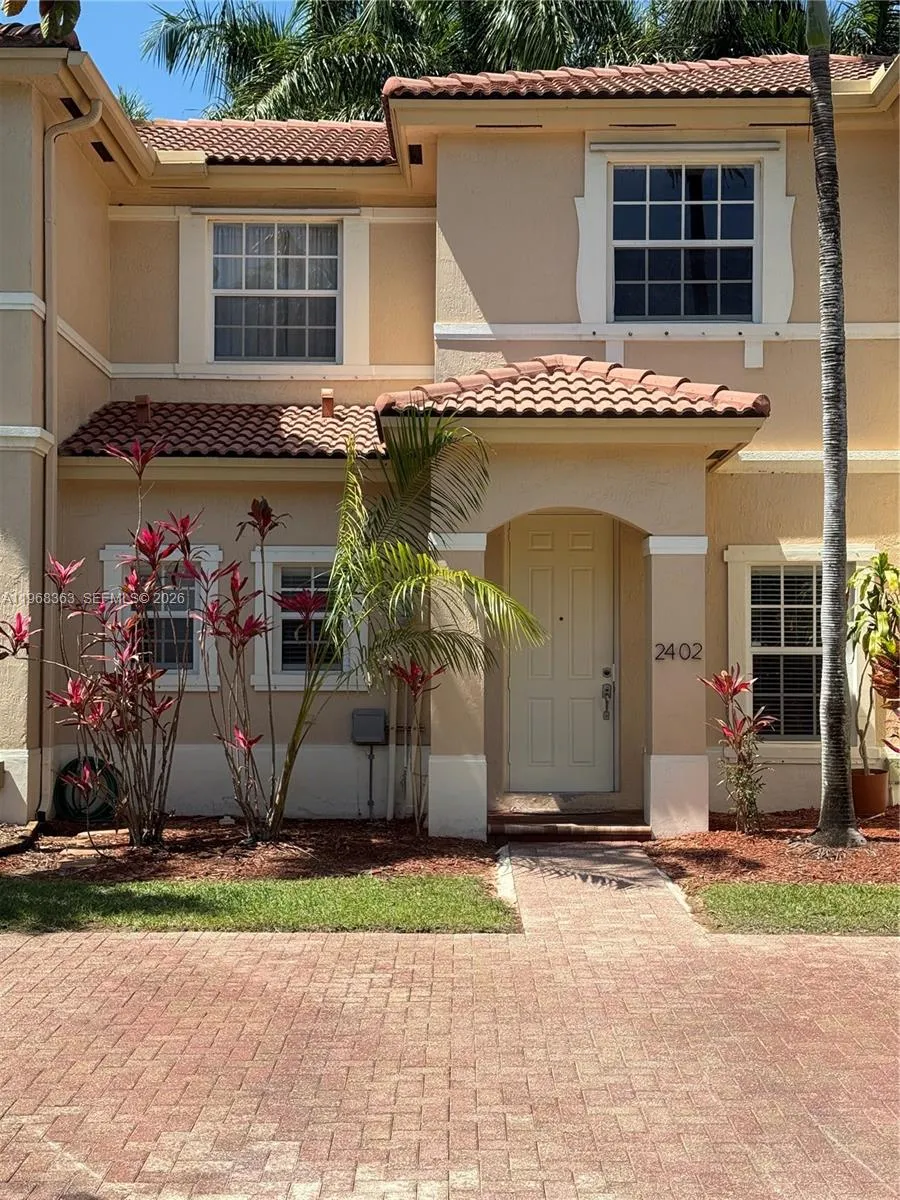 2402 NE 41st Pl, Homestead FL 33033