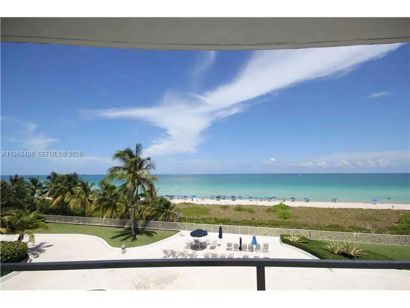 2 bedroom 2 bath for rent at 5151 COLLINS AV # 532, Miami Beach FL 33140