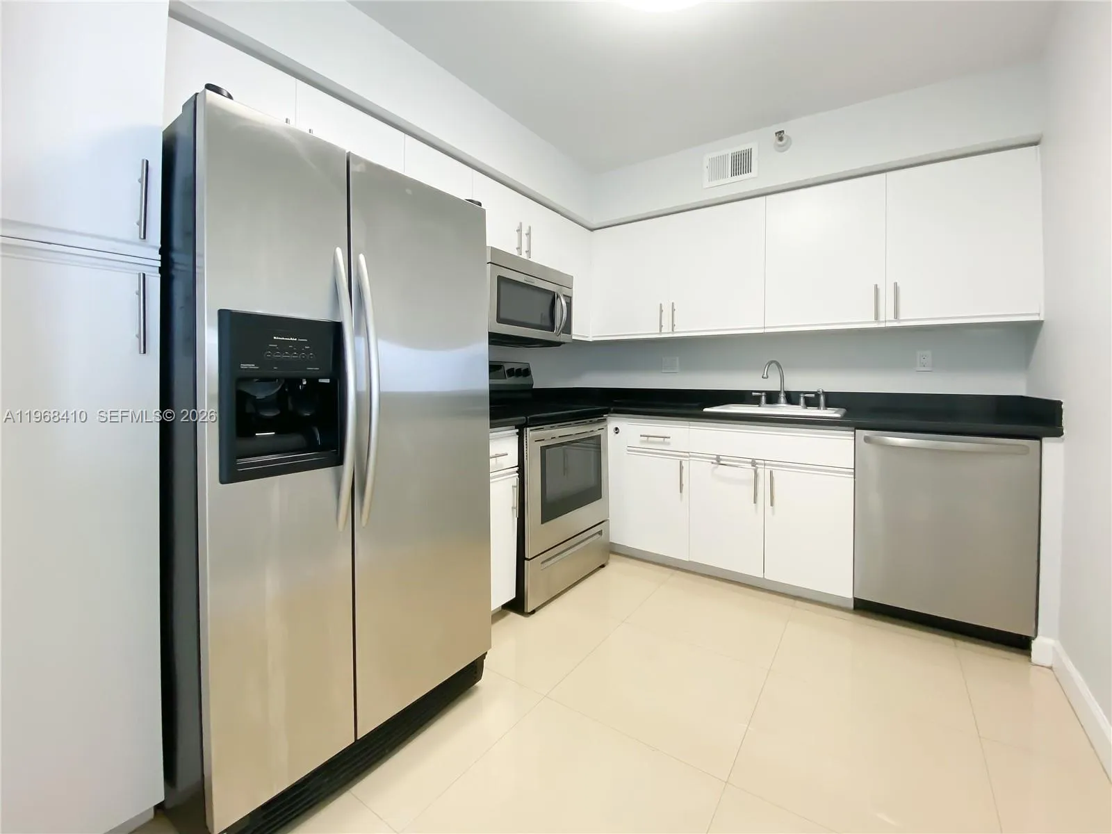 3400 NE 192nd St, Aventura FL 33180