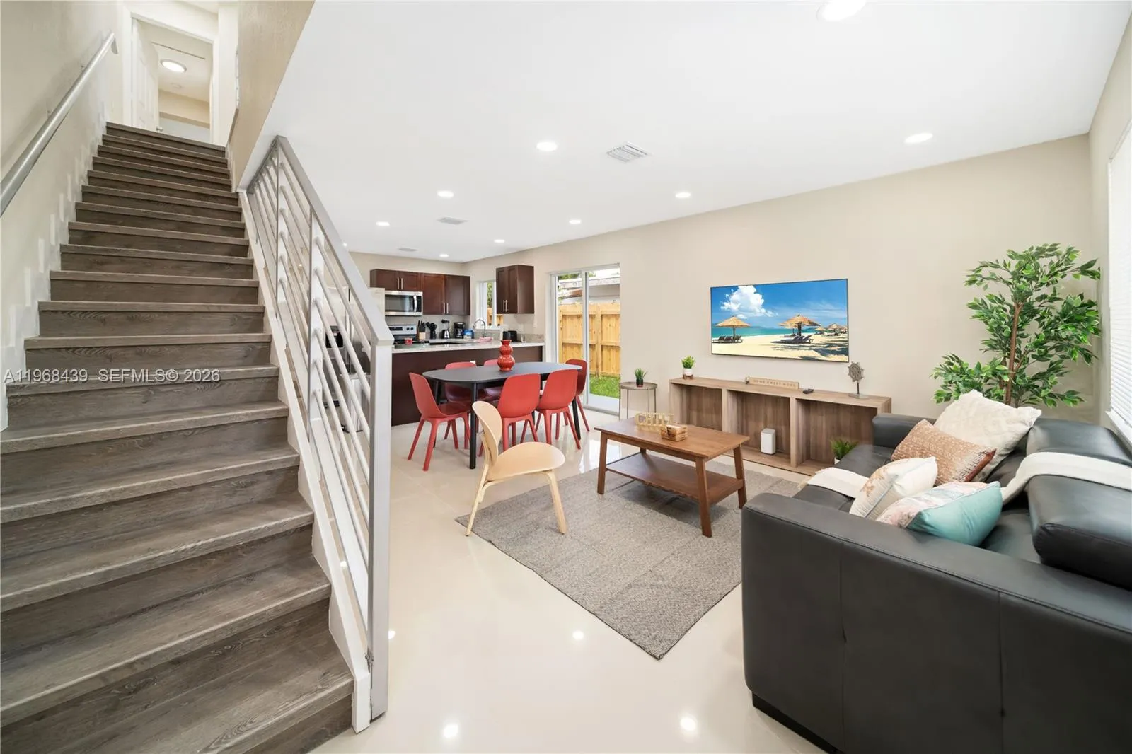 1183 NE 111th St # 1183, Miami FL 33161