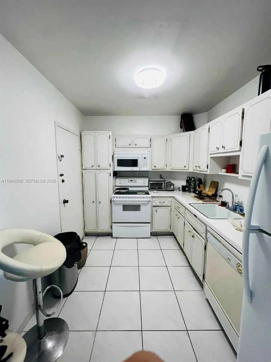 500 Bayview Dr # 1417, Sunny Isles Beach FL 33160