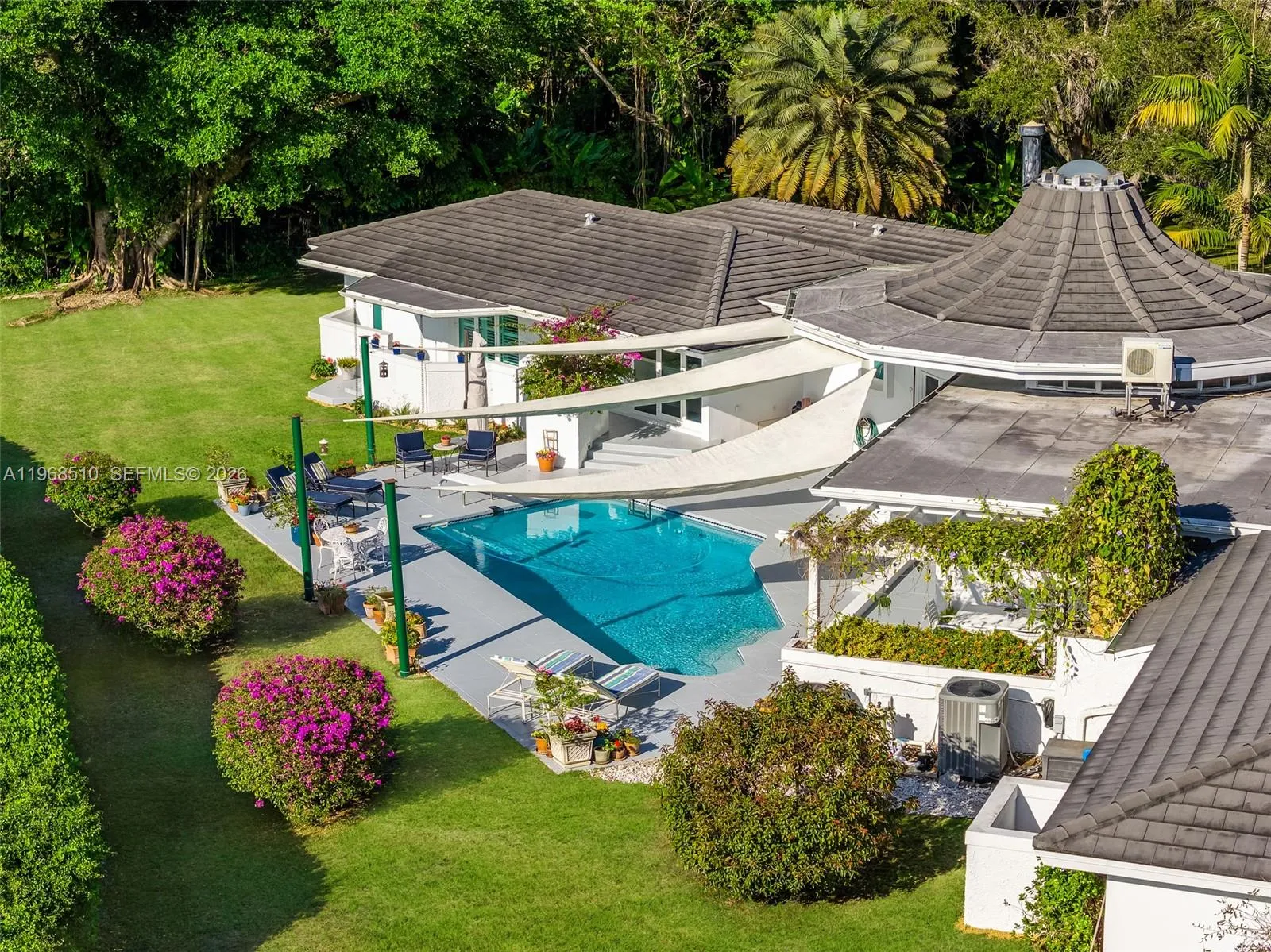 5 bedroom 5 bath for sale at 13300 SW 69th Ave, Pinecrest FL 33156