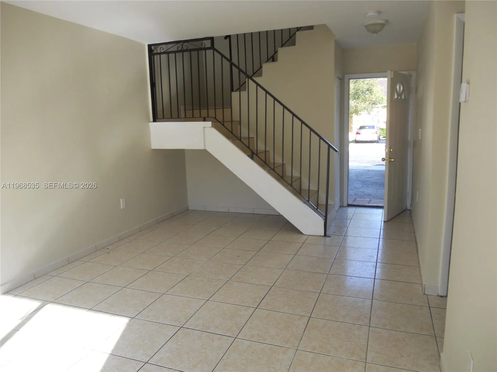 22 SW 14th Ter, Homestead FL 33030