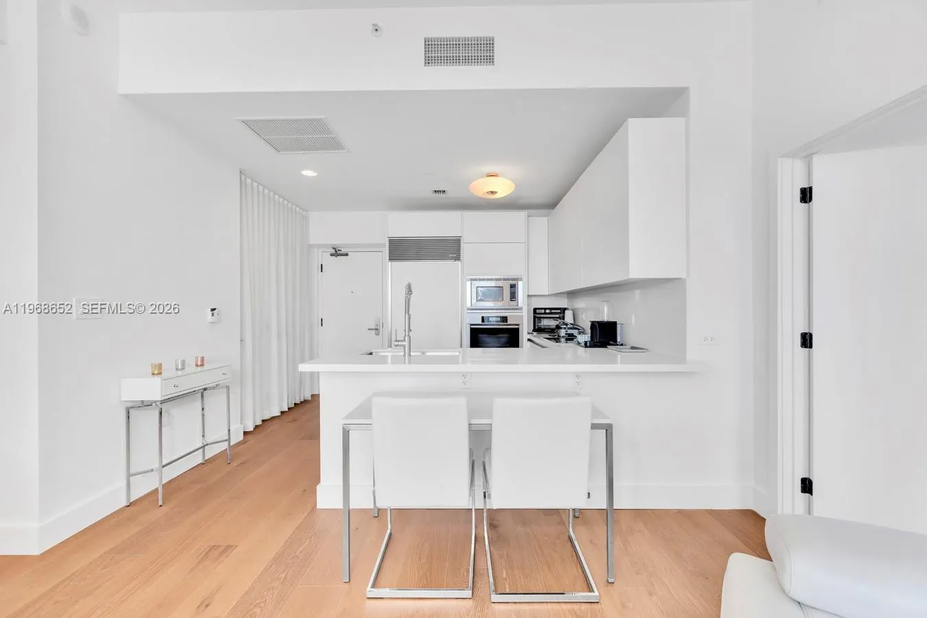 6799 Collins Ave # 412, Miami Beach FL 33141