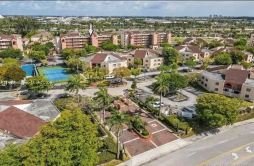 10253 NW 9th Street Cir # 6, Miami FL 33172