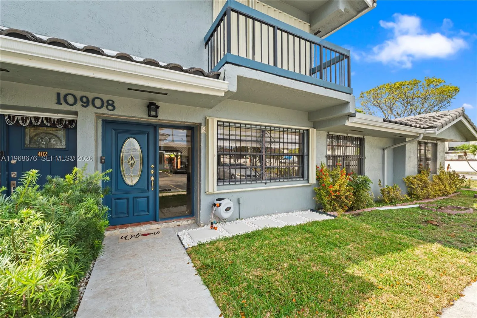 10908 NW 7th St # 403, Miami FL 33172