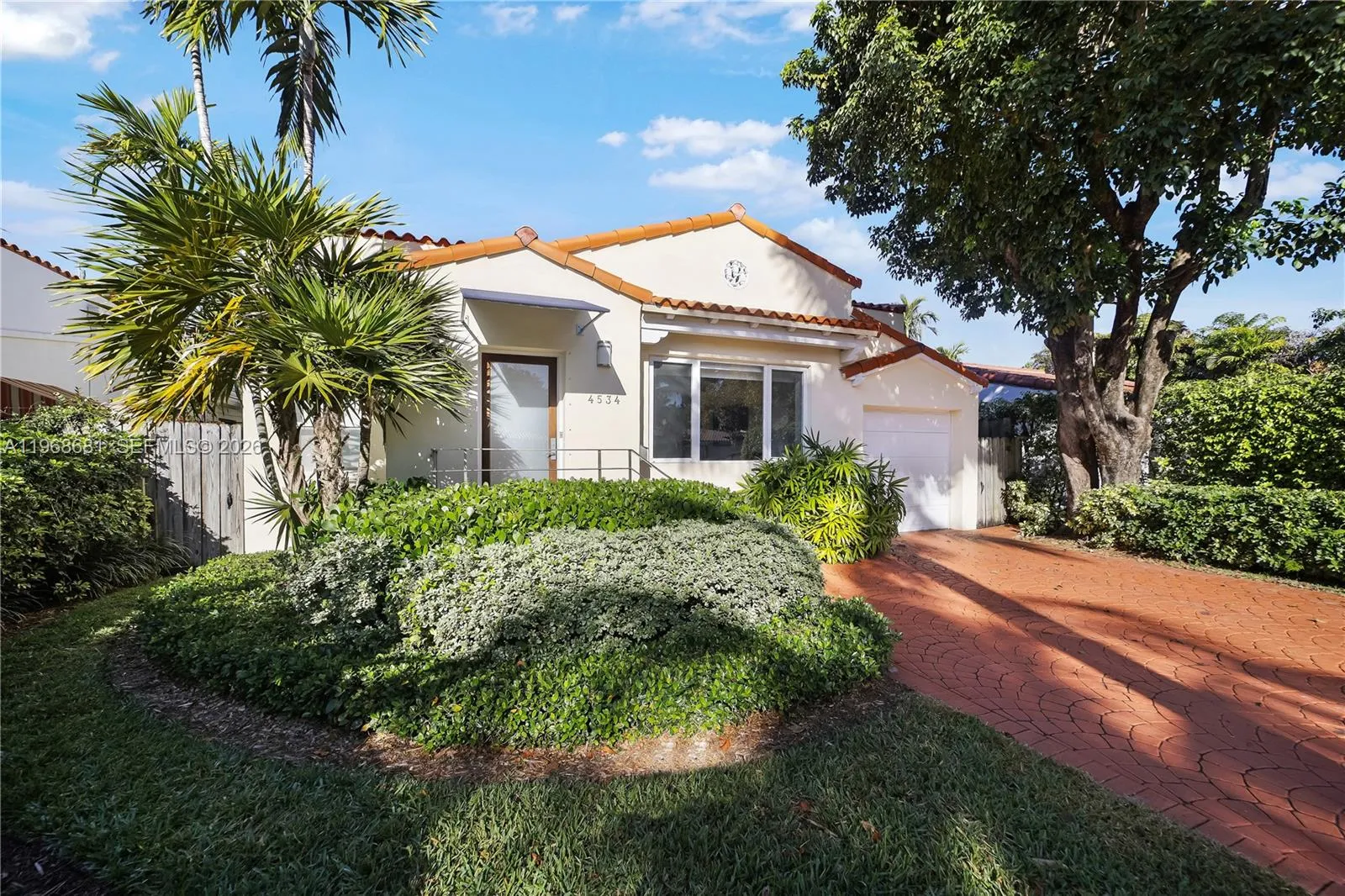 3 bedroom 2 bath for sale at 4534 Post Ave, Miami Beach FL 33140