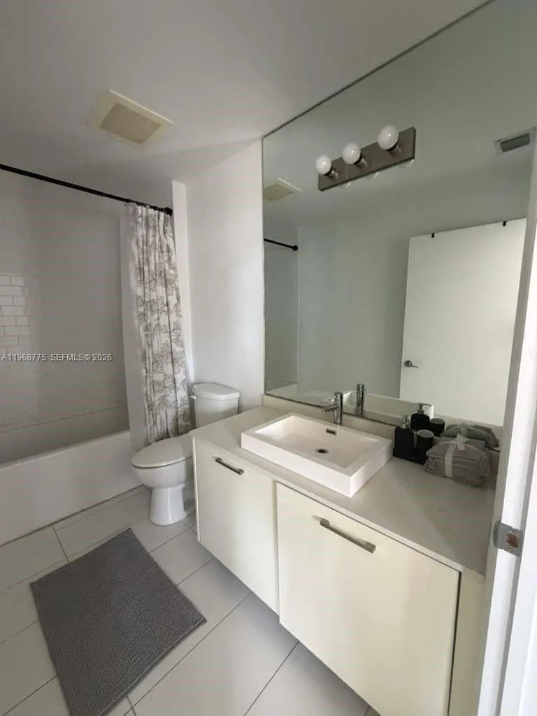 151 SE 1st St # 909, Miami FL 33131
