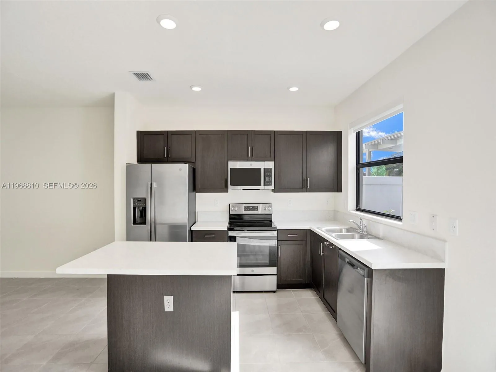 3436 W 111th Pl, Hialeah FL 33018