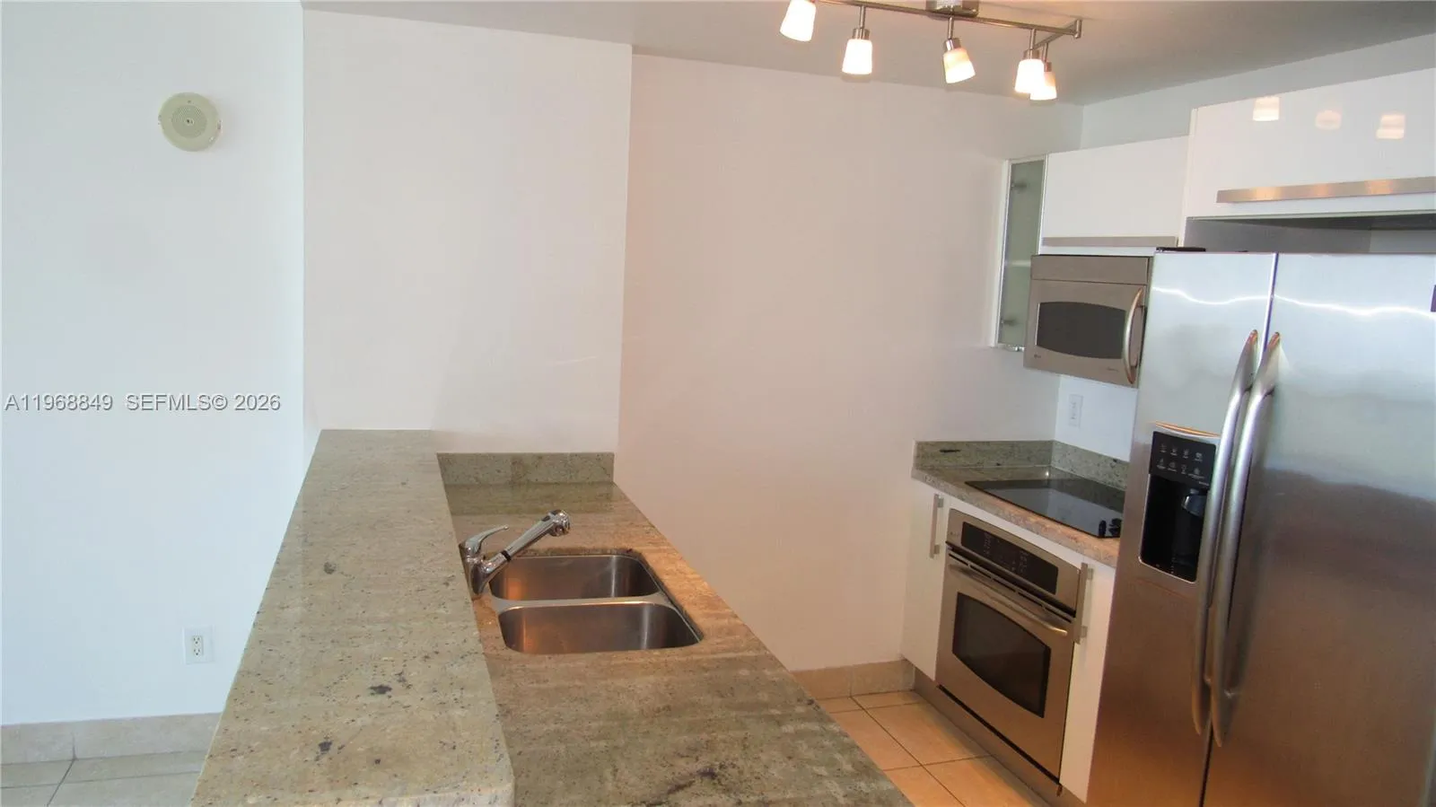 601 NE 36th St # 2308, Miami FL 33137