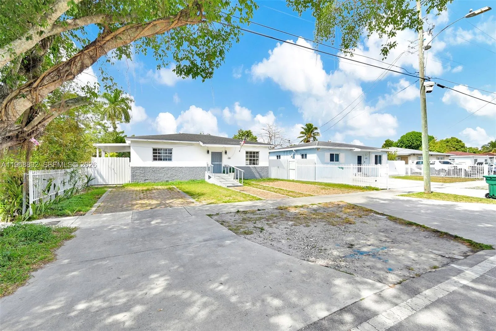 5 bedroom 3 bath for sale at 630 Tamiami Canal Rd, Miami FL 33144