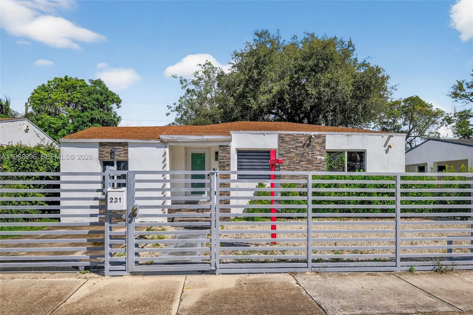 231 NW 44th St, Miami FL 33127