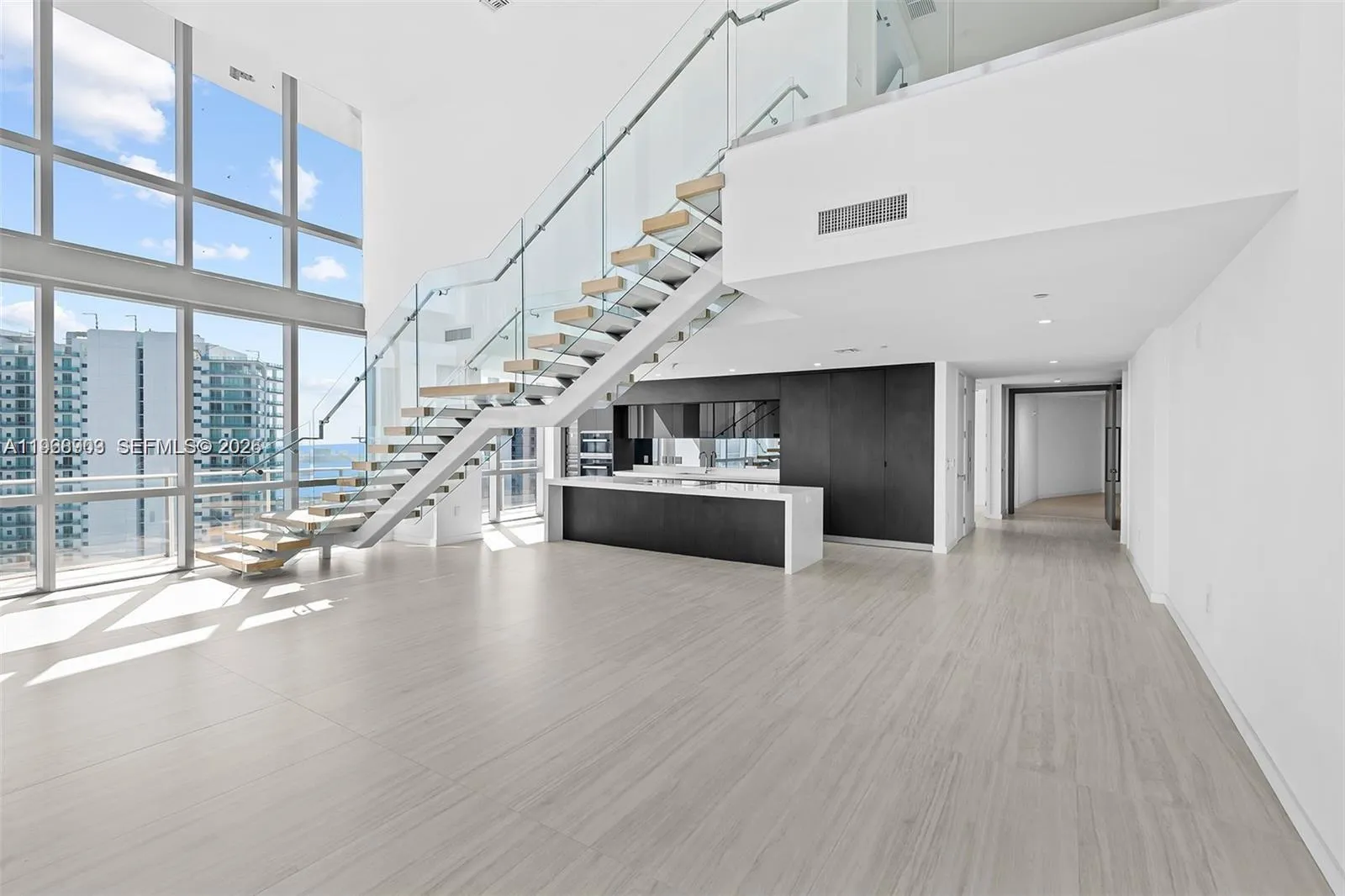 851 NE 1st Ave # 5001, Miami FL 33132